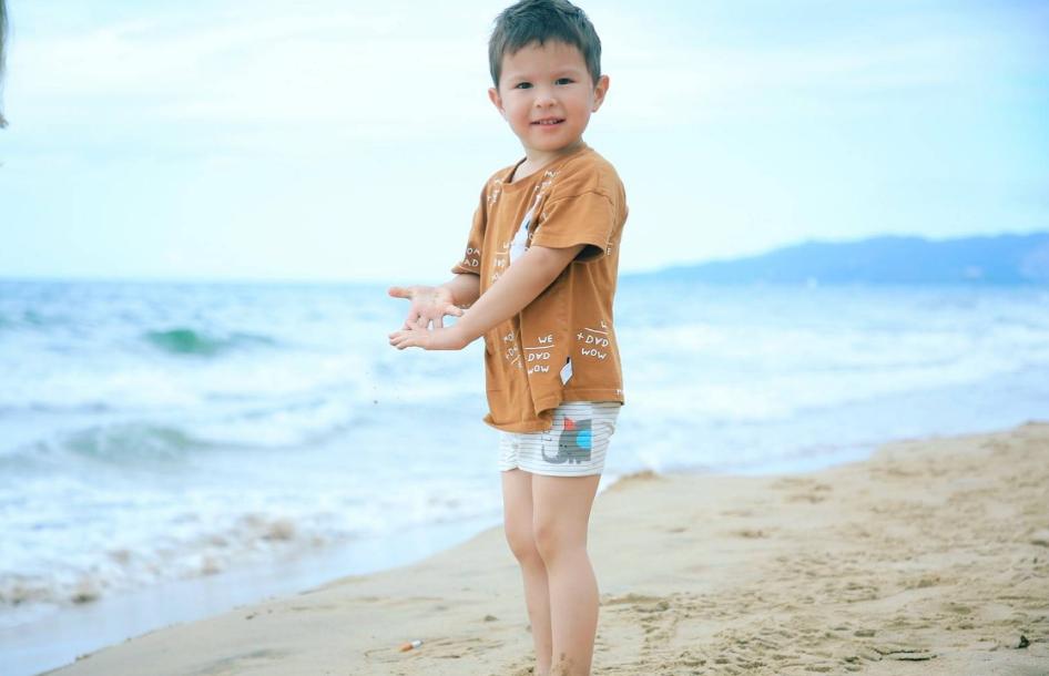 大连主帅谢晖血统,大连人谢晖现状