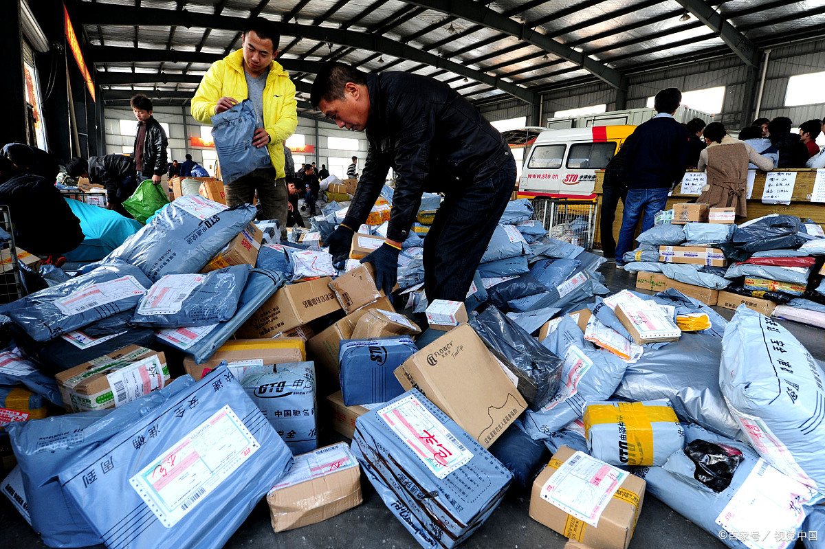 一个人在家怎么让自己快乐一点呢,如果什么也做不了那就老实呆在家