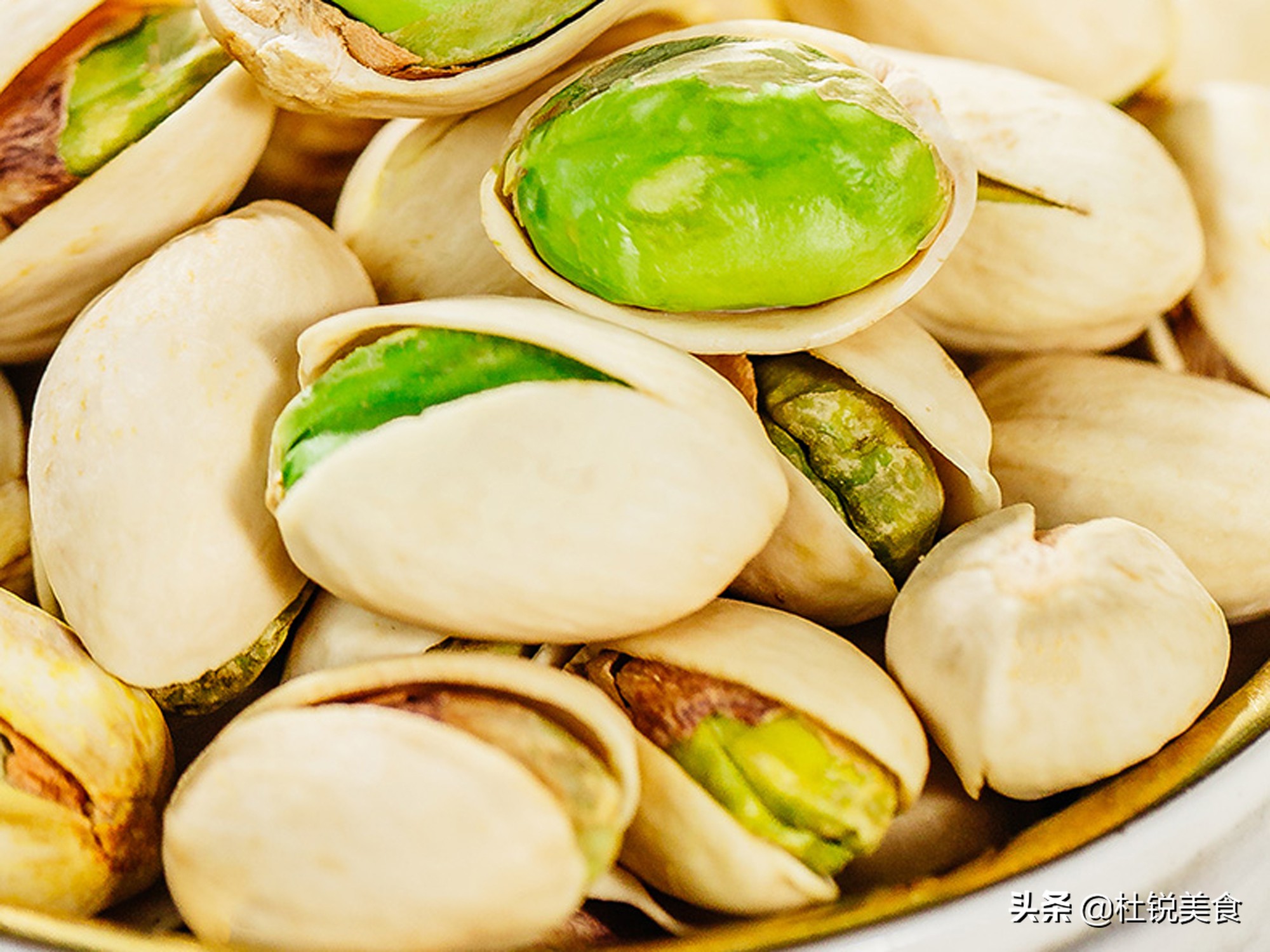 过年必买的干果怎样买到,过年买什么干果好吃又简单