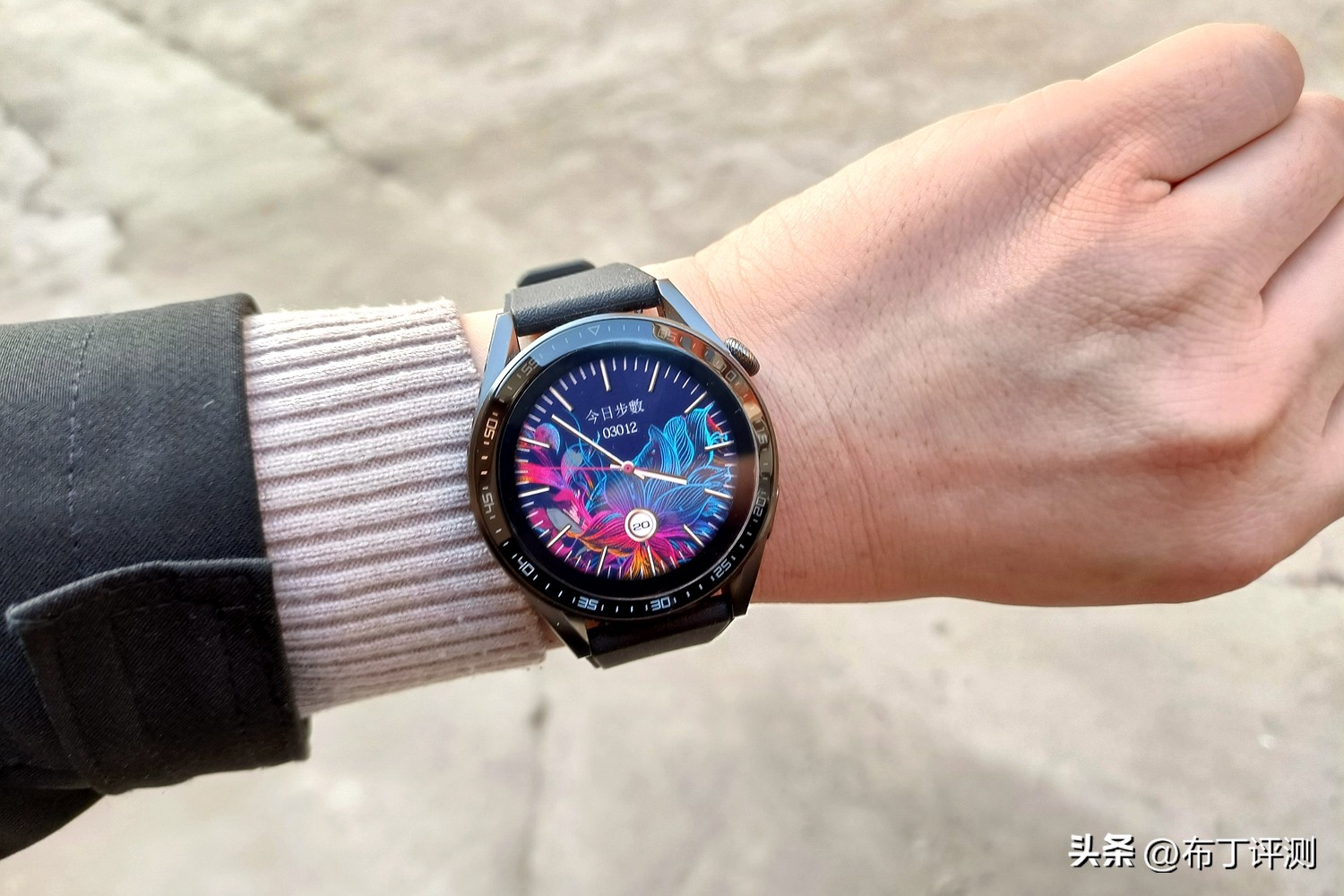 华为手表和荣耀智能手表哪个好,华为手表智能手表