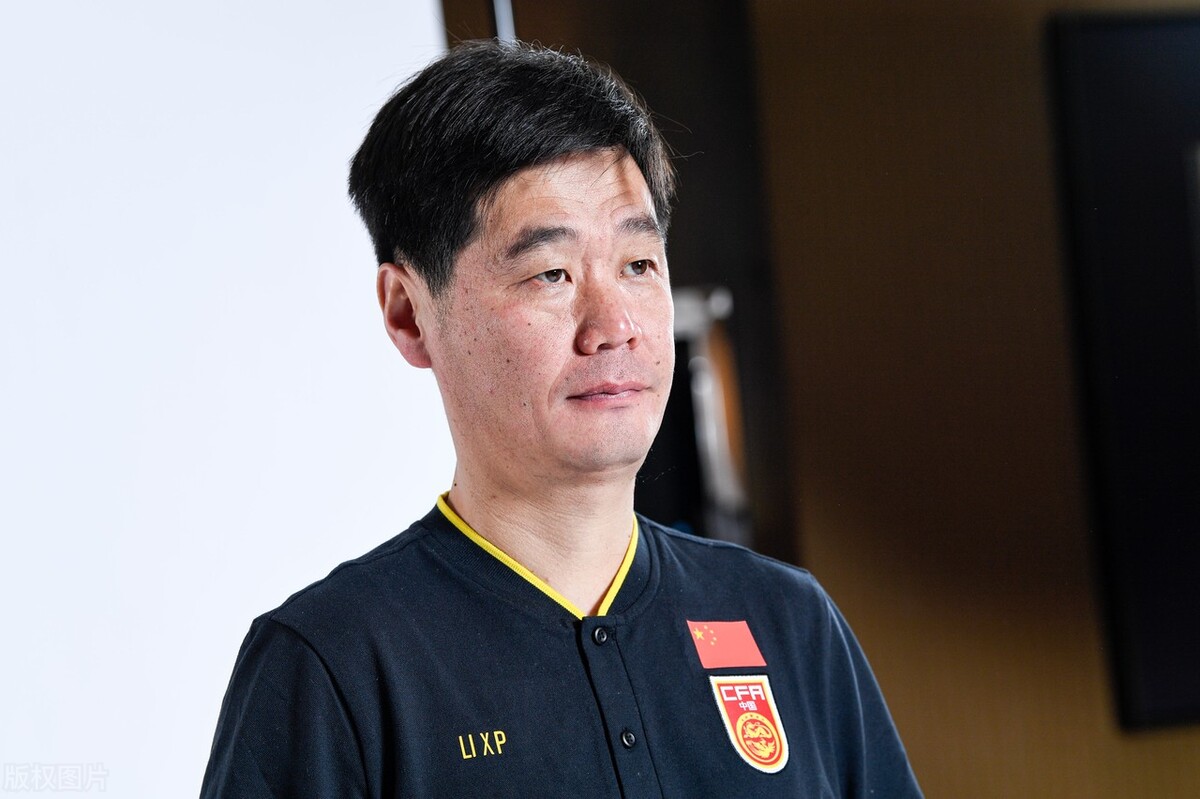 国足征召李霄鹏,曝李霄鹏立国足新规