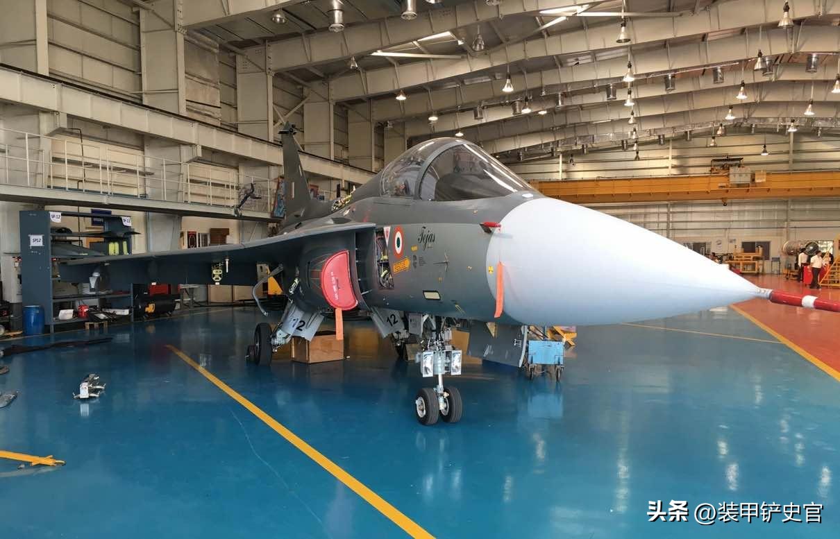 印度航空终于雄起？研发30年的“光辉”战机准备出口，谁敢买？