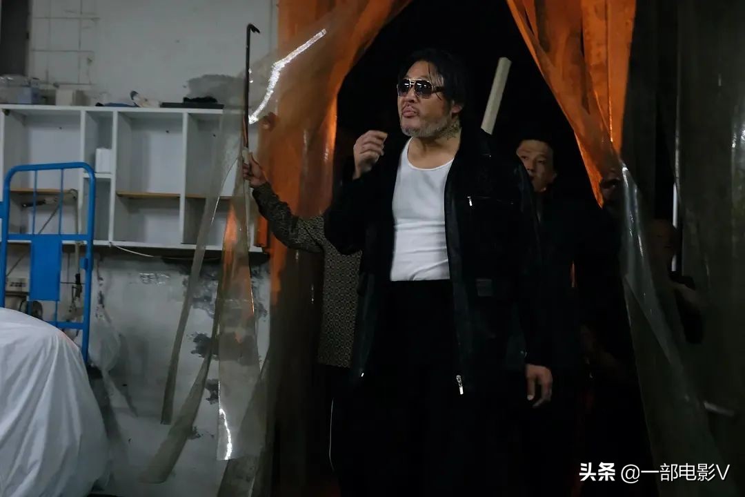 最新韩国黑帮电影生猛劲爆,看得过瘾的韩国黑帮片