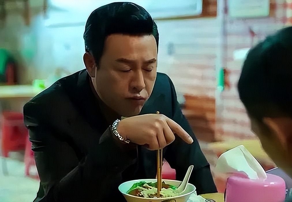 张译与狂飙剧组的关系,张译和张译是不是同类型的