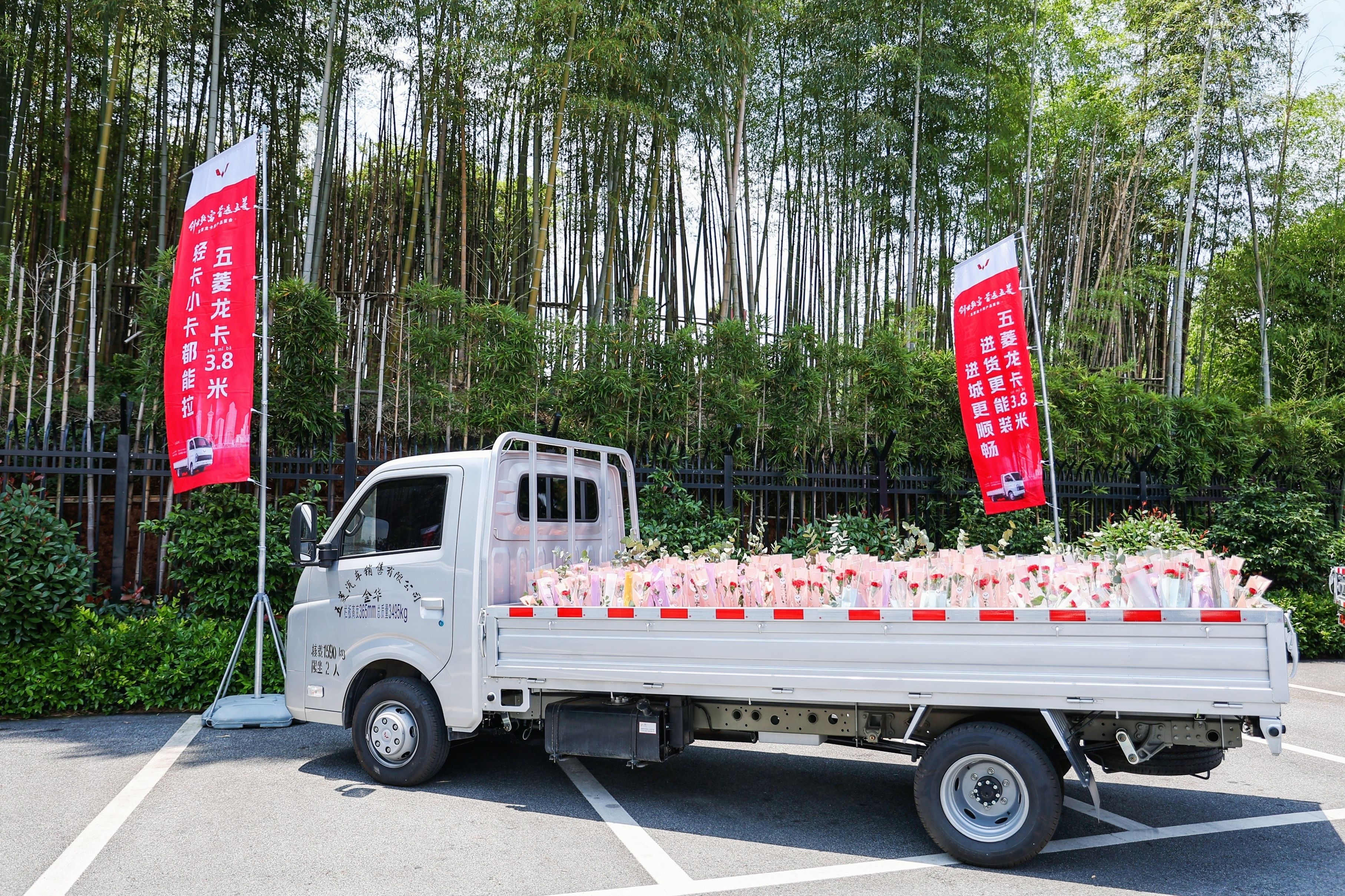 五菱轻卡对比五菱龙卡,轻卡的推荐