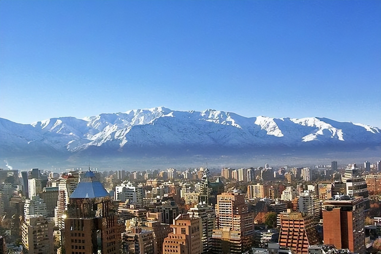 道德胜利到“胜利之国”——简析军事独裁时足球如何引发国家认同