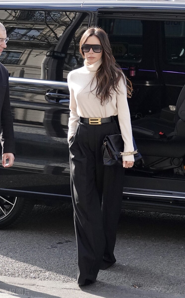 贝克汉姆小七服装,贝克汉姆和贝嫂年轻时候情侣装照