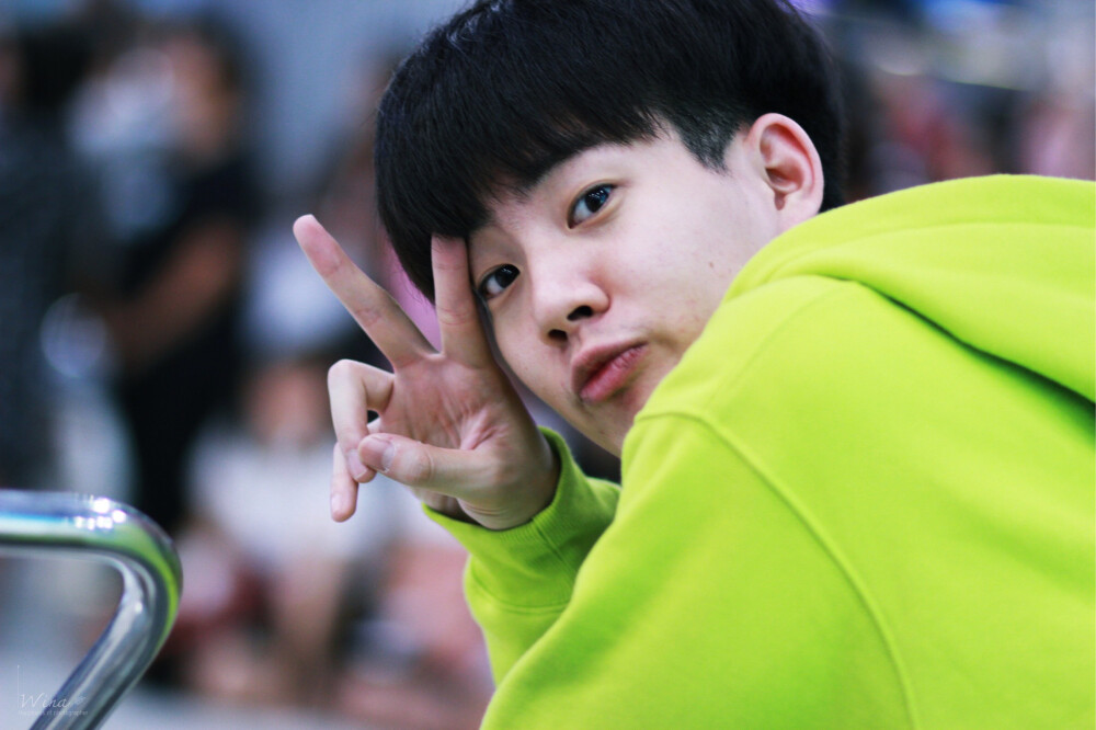 他泰一眼万年的外观2:南农的酒窝,呆的喉结,普明的耳边痣