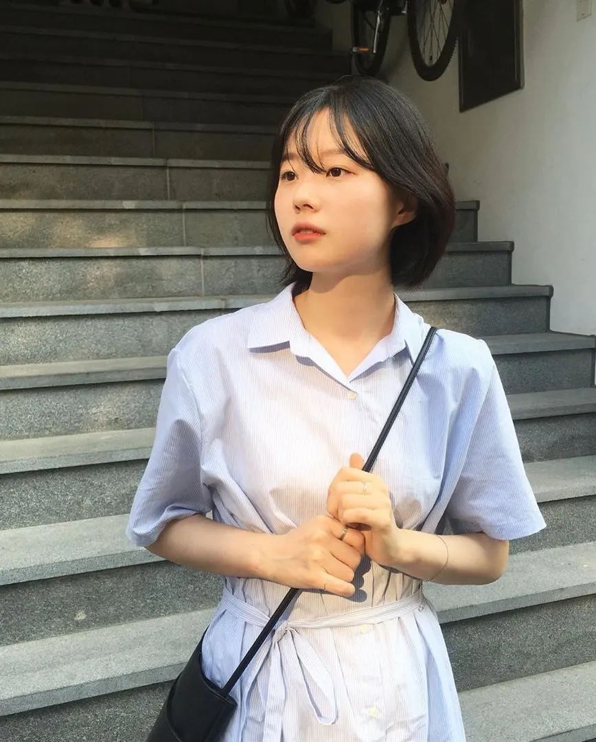 时尚博主的19件夏季日常穿搭look,这位博主的减龄穿搭值得学习