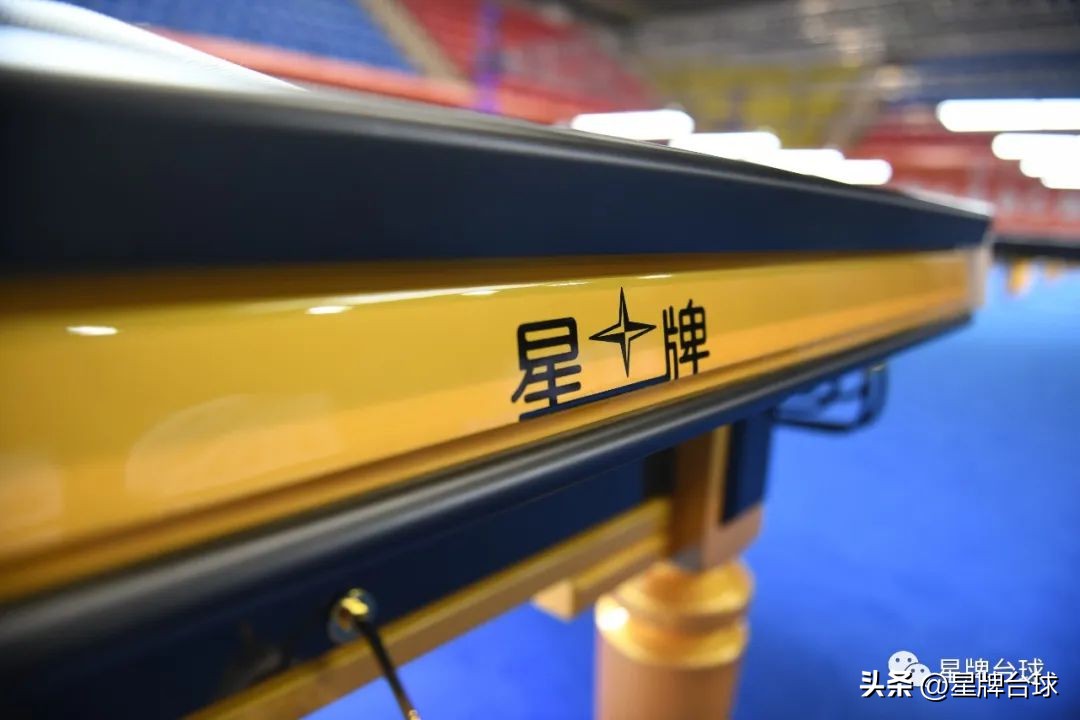 中式台球球杆天花板,中式台球桌是不是比较难进球