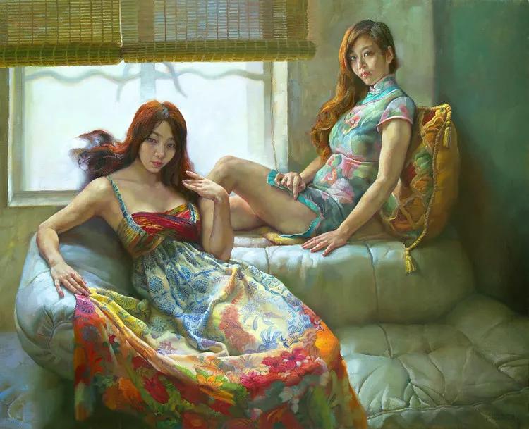 年轻漂亮女老师简笔画逼真,女教授工笔画欣赏