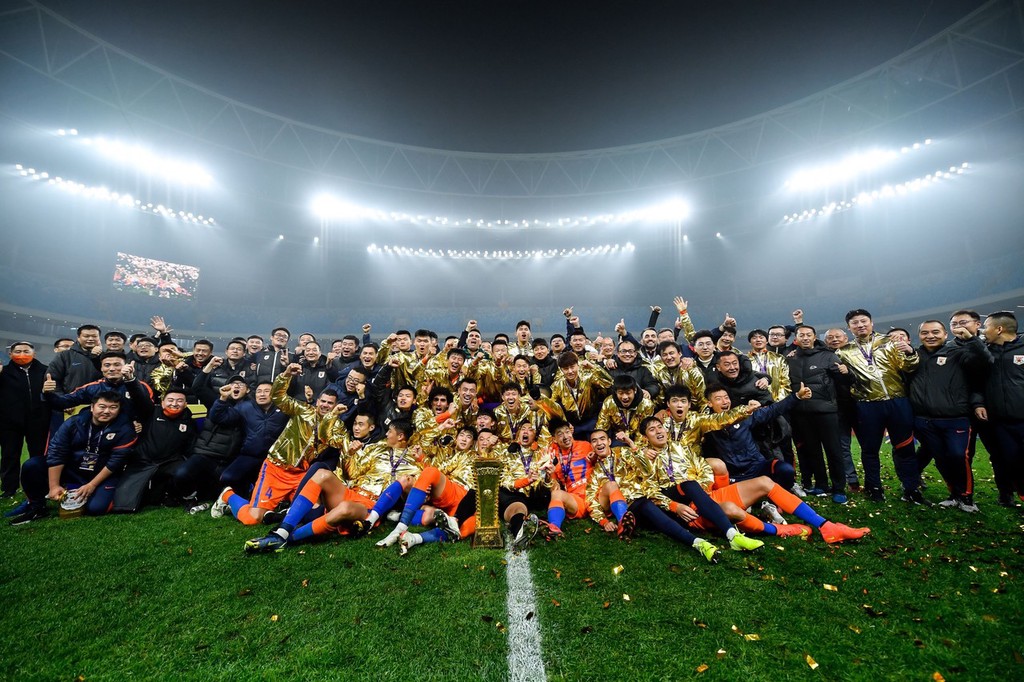 泰山队队徽变化,泰山队新队徽