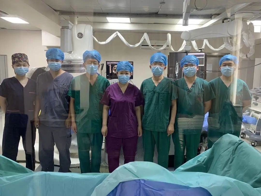 鍝堝皵婊ㄥ尰澶т竴鍖婚櫌椤剁骇鎵嬫湳,鍏ㄥ浗棣栦緥澶у瀷鎵嬫湳鐜板満