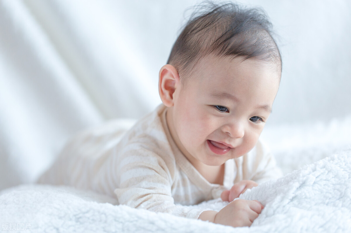 婴儿出现癫痫是什么原因引起,初生婴儿癫痫的原因