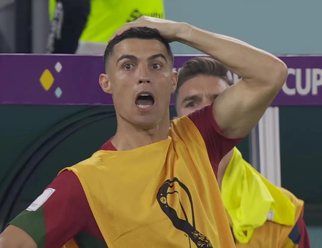 看到踢足球心里也想踢,看到足球场上的感想