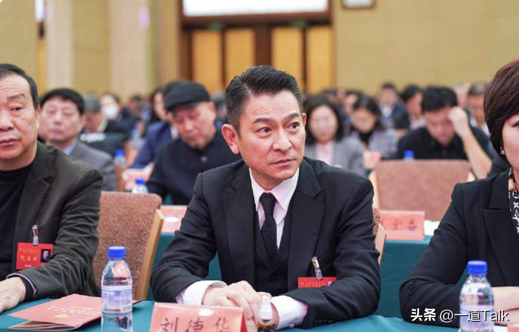 镜头下的明星真实状态,明星在家真实状态