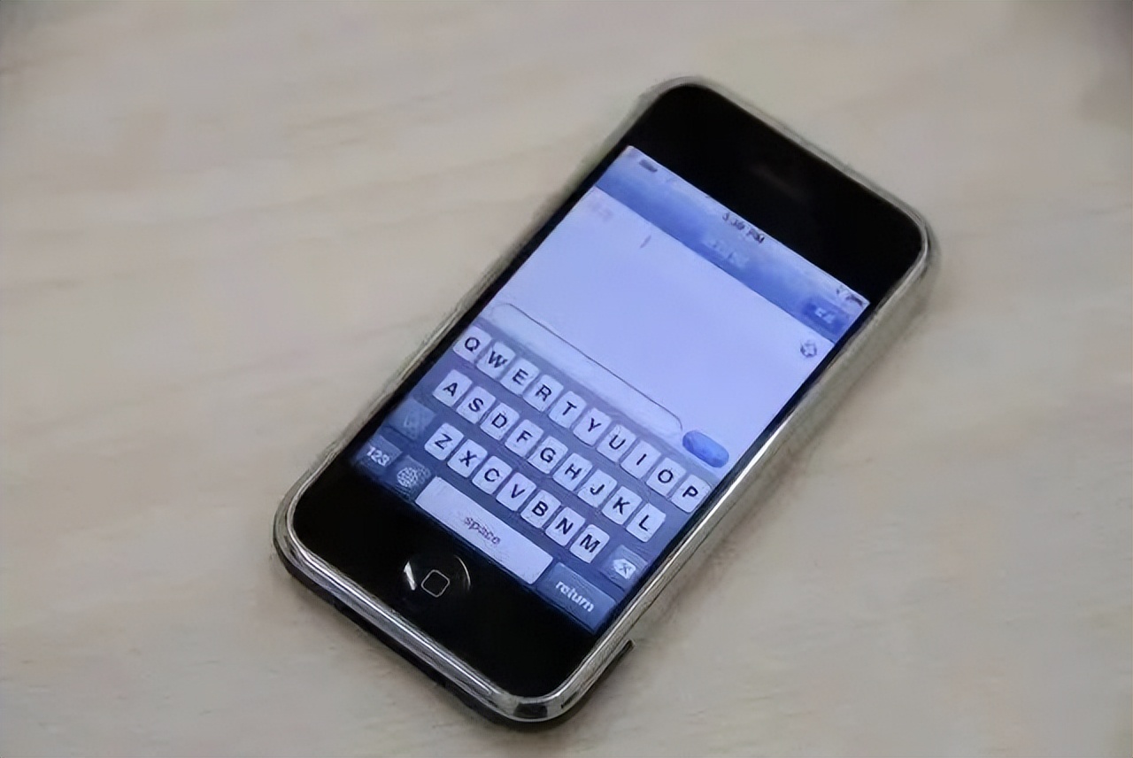 为什么现在手机取消外置存储卡,为什么新款手机不支持储存卡