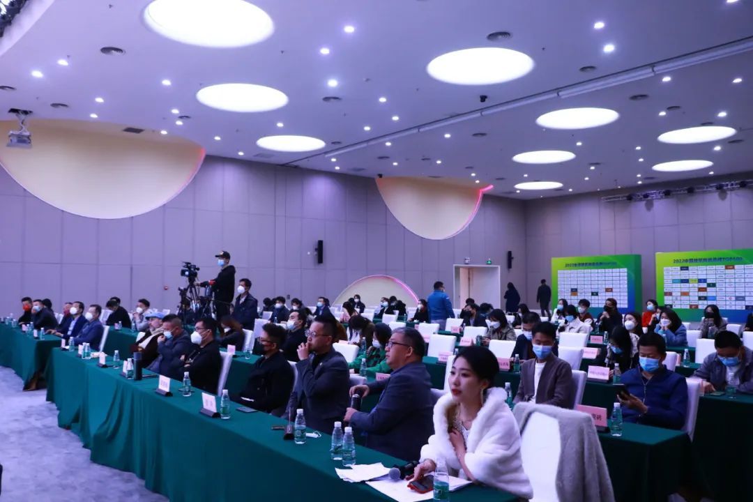 官宣丨繁花印象获“年度艺术花砖创领品牌”和“专精特新”TOP30