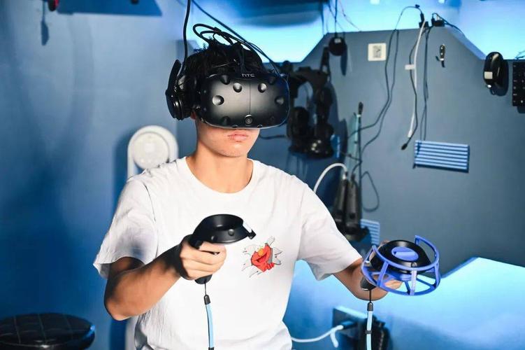 秒变抢眼明星！虚拟现实训练让你一夜成为足球界最令人瞩目的新秀