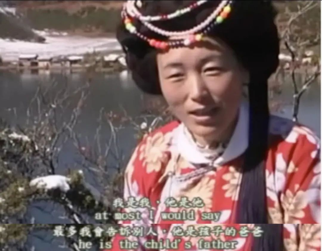 结婚四年从没和妻子住一起,结婚后还要和老公一家人住一起