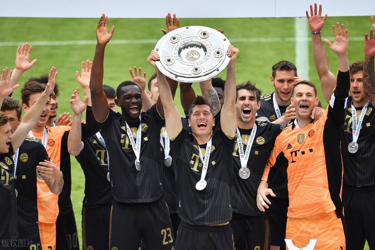 梅西莱万c罗领衔,梅西c罗领衔fifa年度最佳阵容