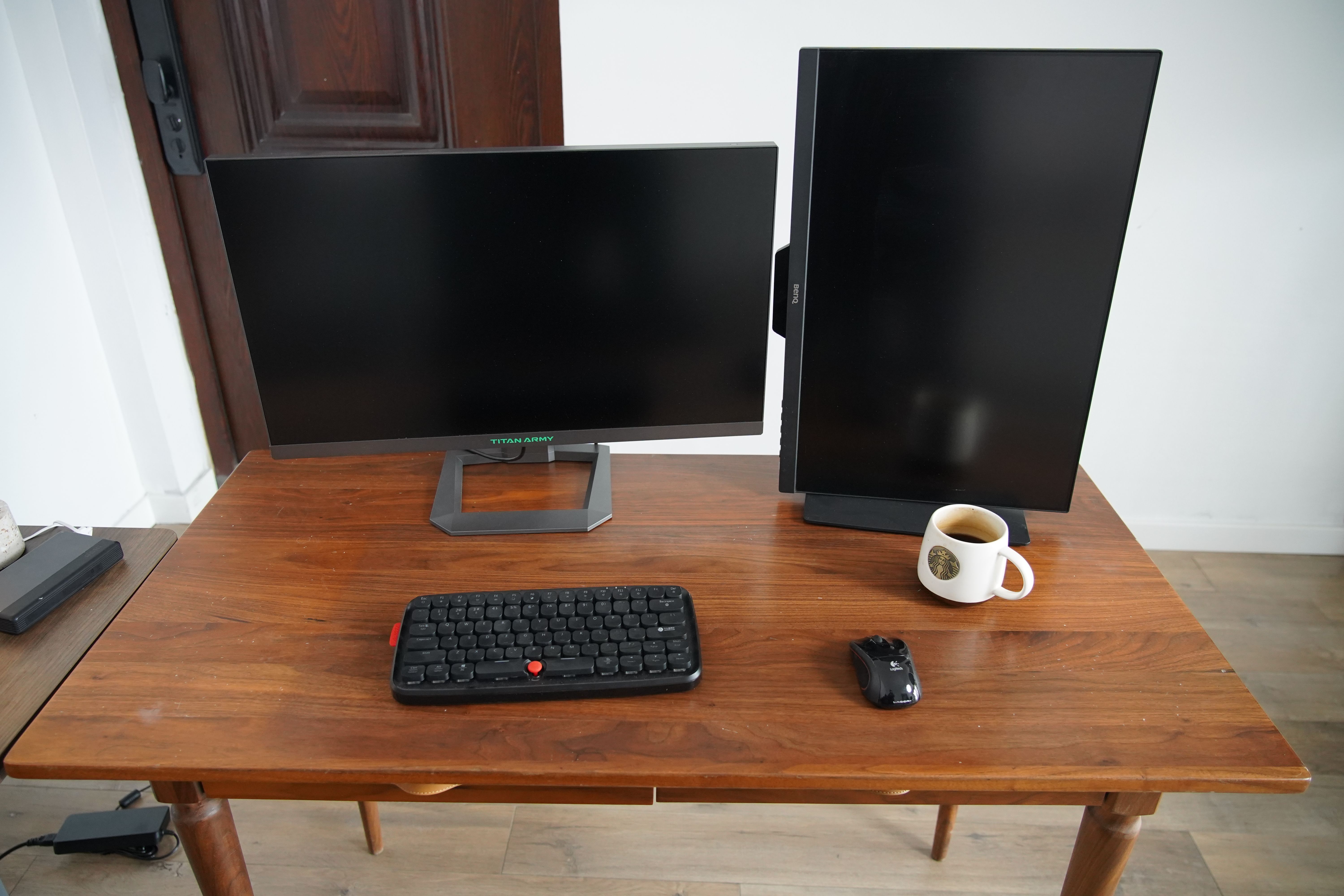 hkc32寸miniled显示器,aocminiled显示器