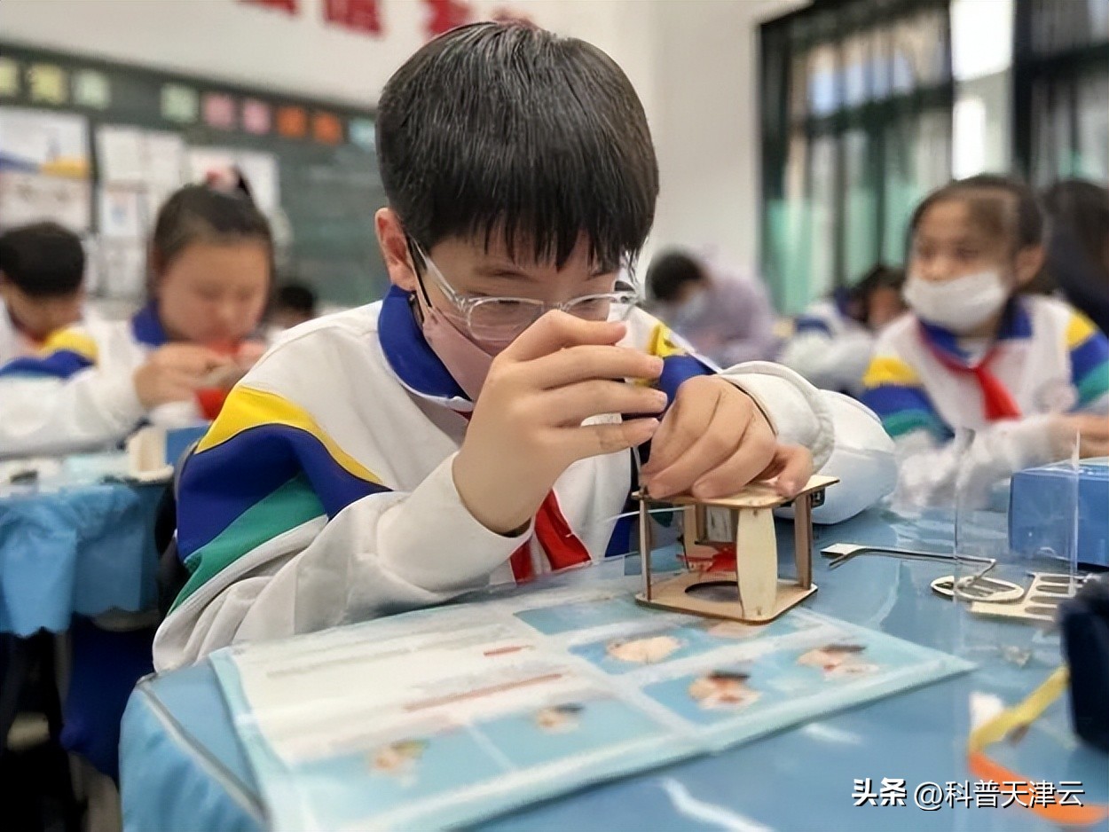 科技馆开展科普,流动科普馆助力双减科普行