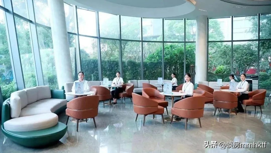 这铝板外立面那叫标致，收楼业主合不拢嘴！