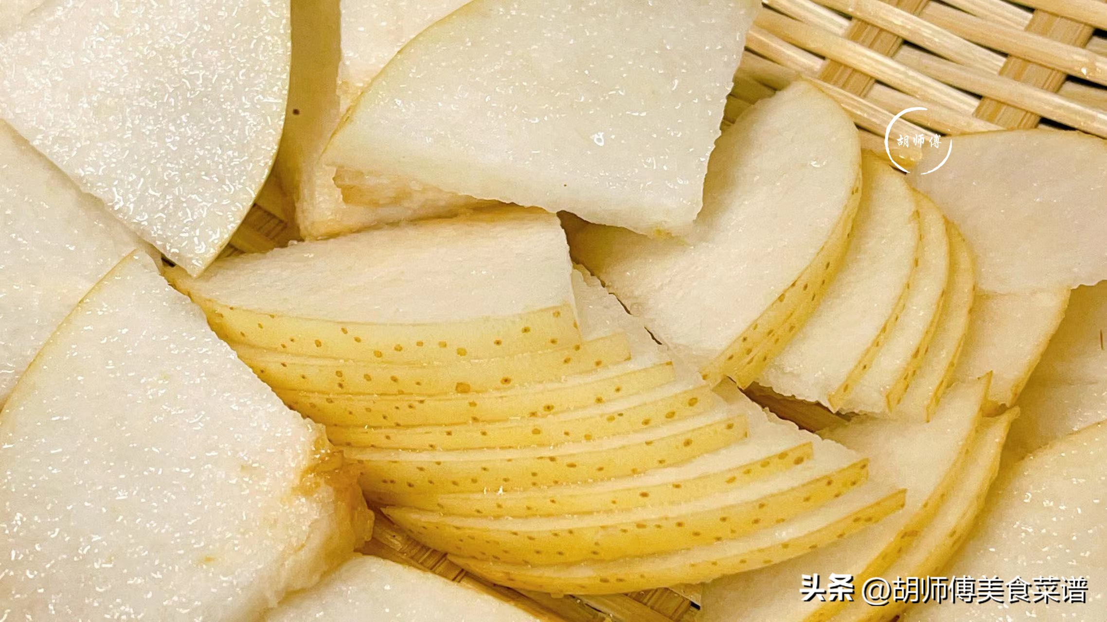 嗓子干痒咳嗽煮什么喝可以缓解,喉咙干痒夜间咳嗽喝什么汤最有效