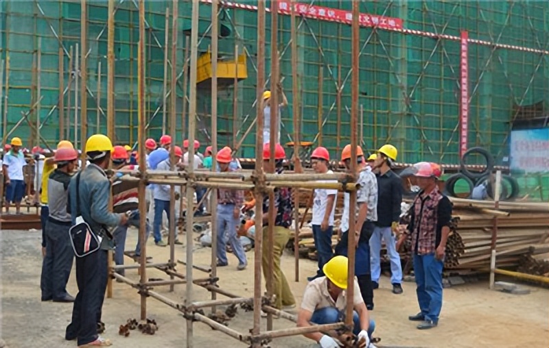 工地上架子工多少钱一个平方,工地上架子工工资多少