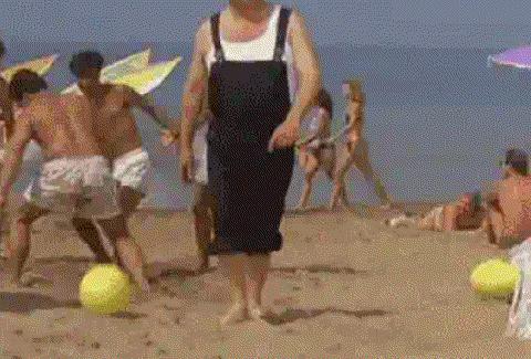 神回复：老鼠贴粘到的，吃了不会犯法吧？网友：自首，争取死缓