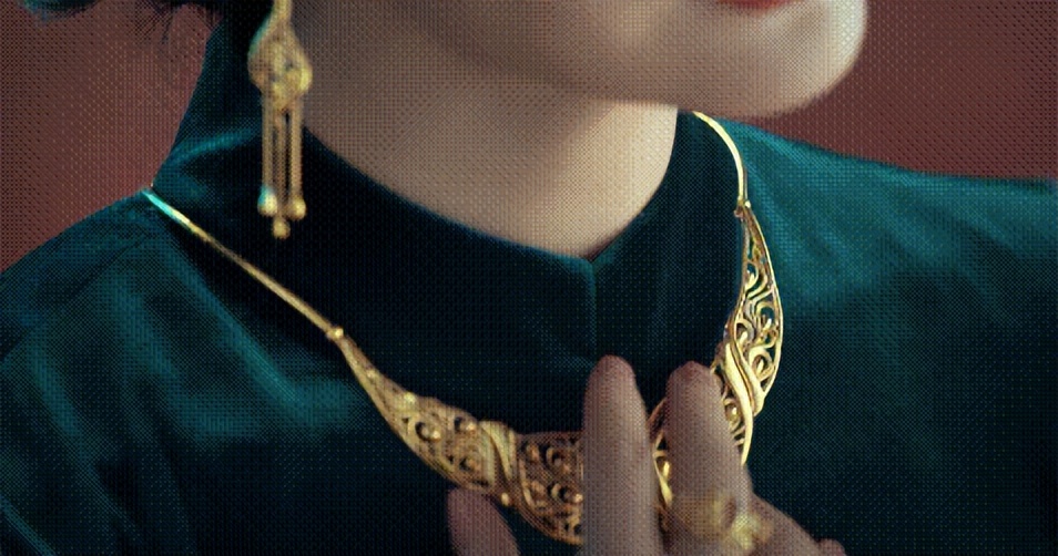 古法手镯周大福和老凤祥哪个好,周大福老凤祥中国黄金哪家更亲民