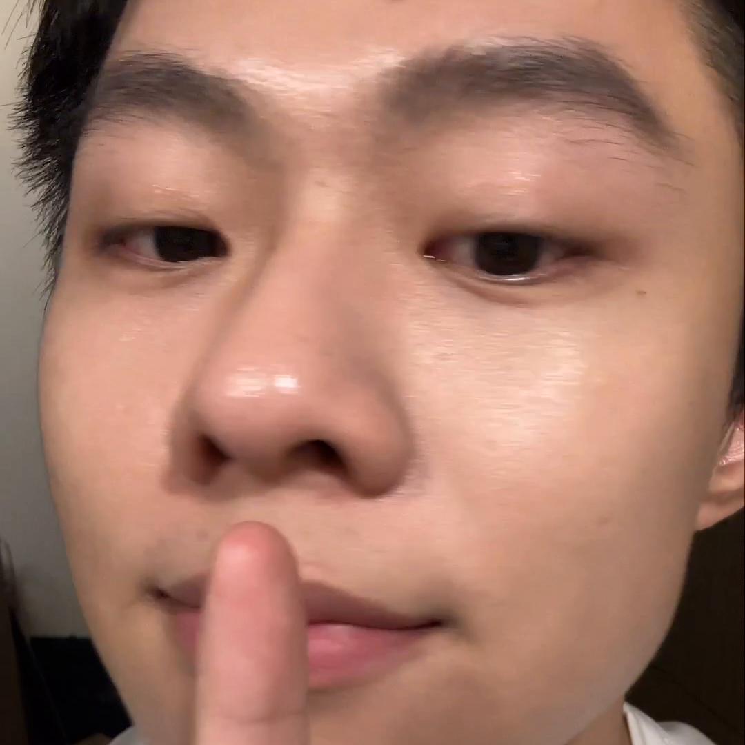 cpb2017晶钻粉霜,laprairie粉底液和cpb晶钻粉霜