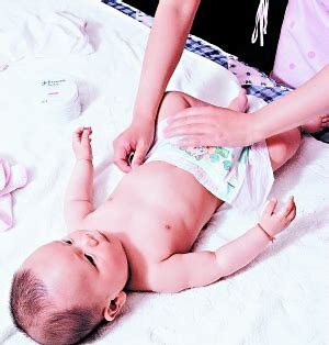 新生宝宝几天没有大便是不是便秘,宝宝几天没大便攒肚便秘一招分清