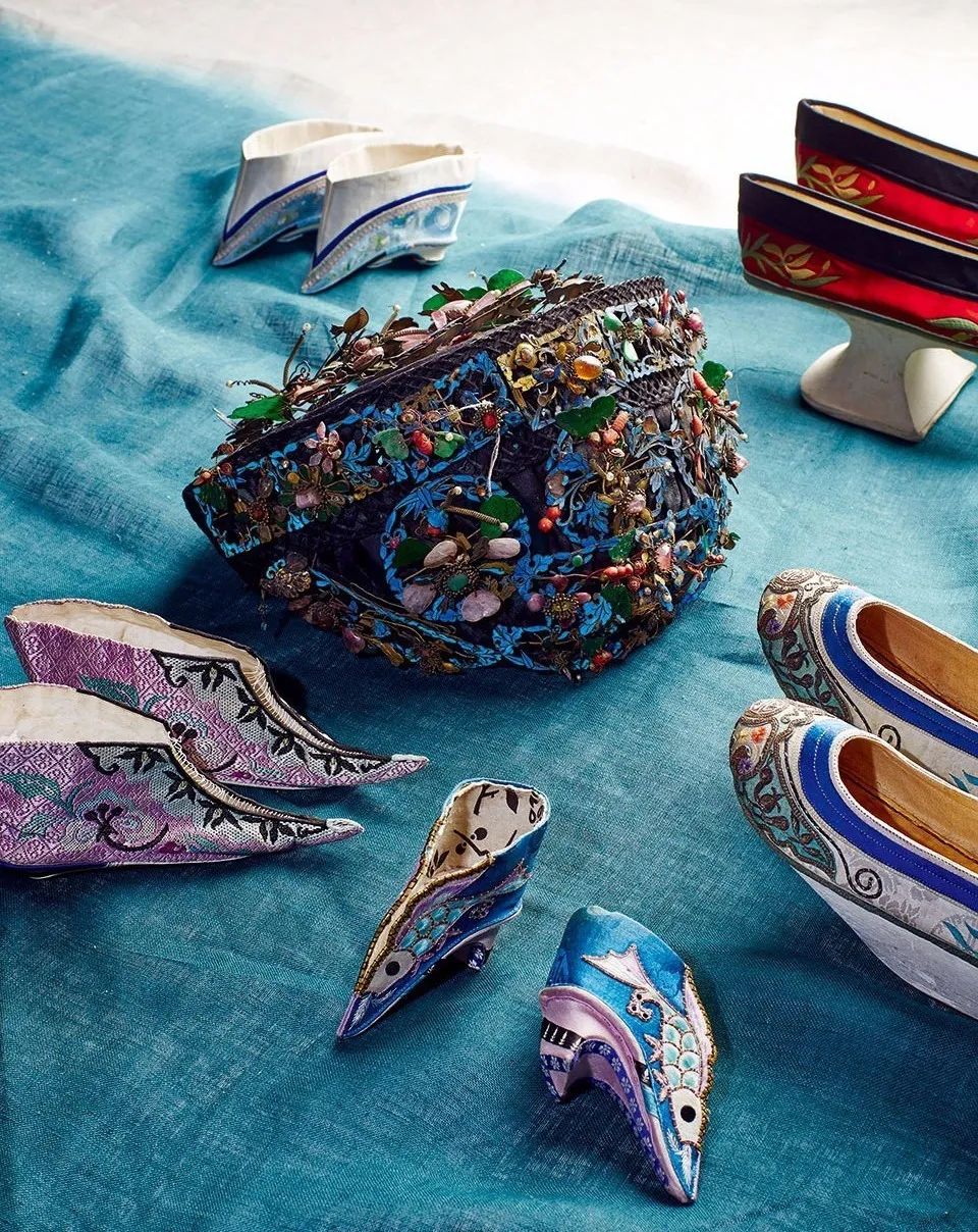 情歌王子张信哲，拒绝周迅求爱，却为王菲豪掷百万，至今不婚