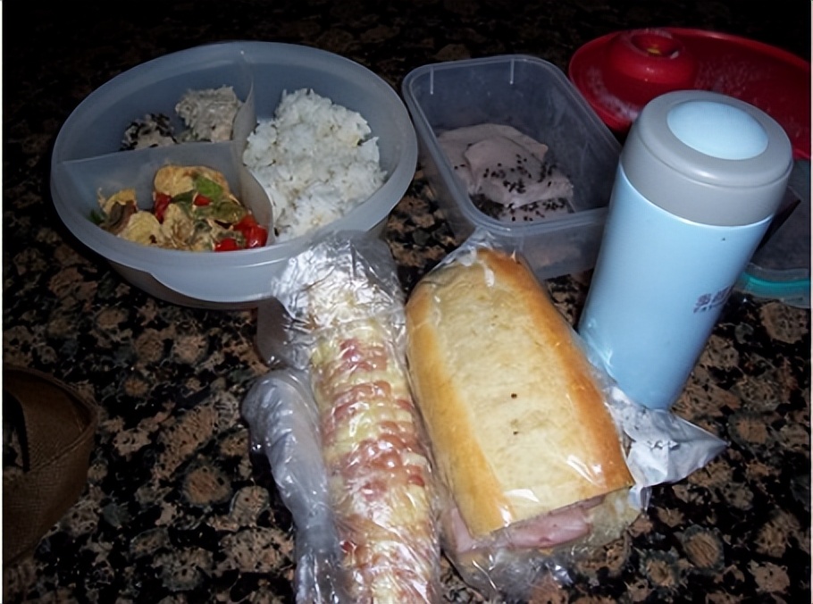 江苏救助女孩,女工救助男孩不求回报