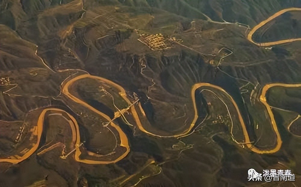 黄河大合唱歌曲黄河颂,黄河篇长风渡