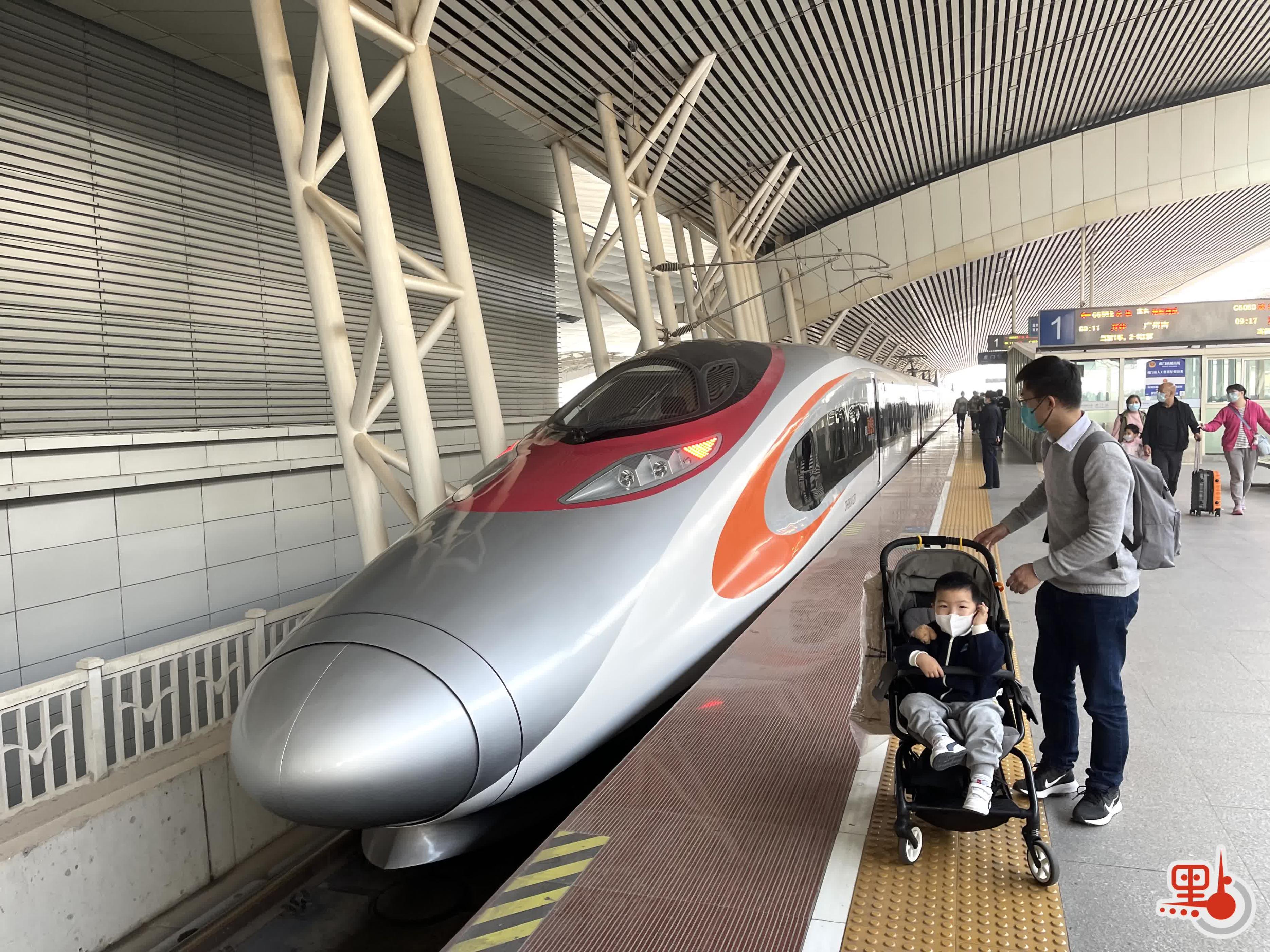 早上6点抢高铁票,网上抢高铁票早上几点开始