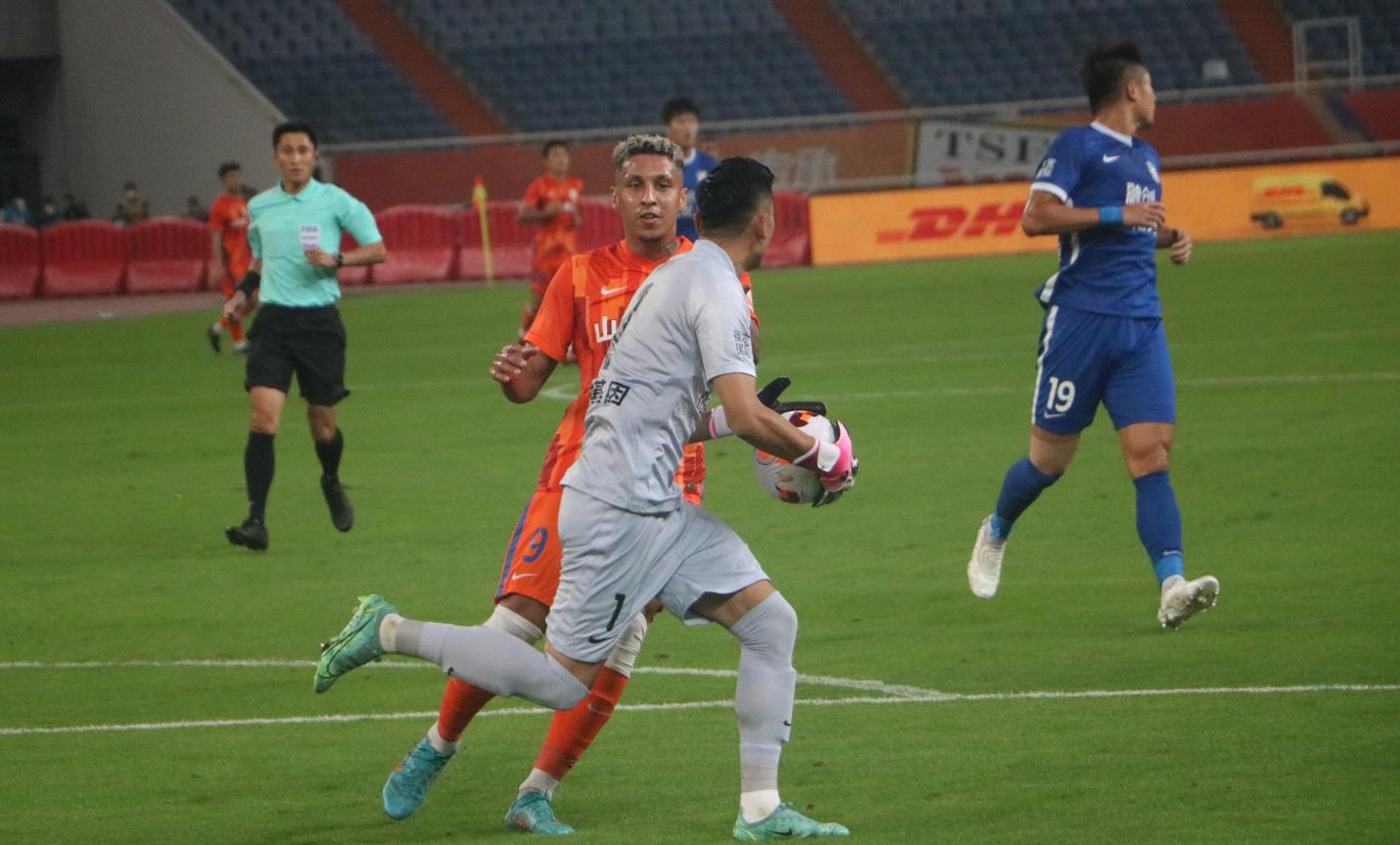 三镇替补门将,中超武汉三镇主教练赛后发布会