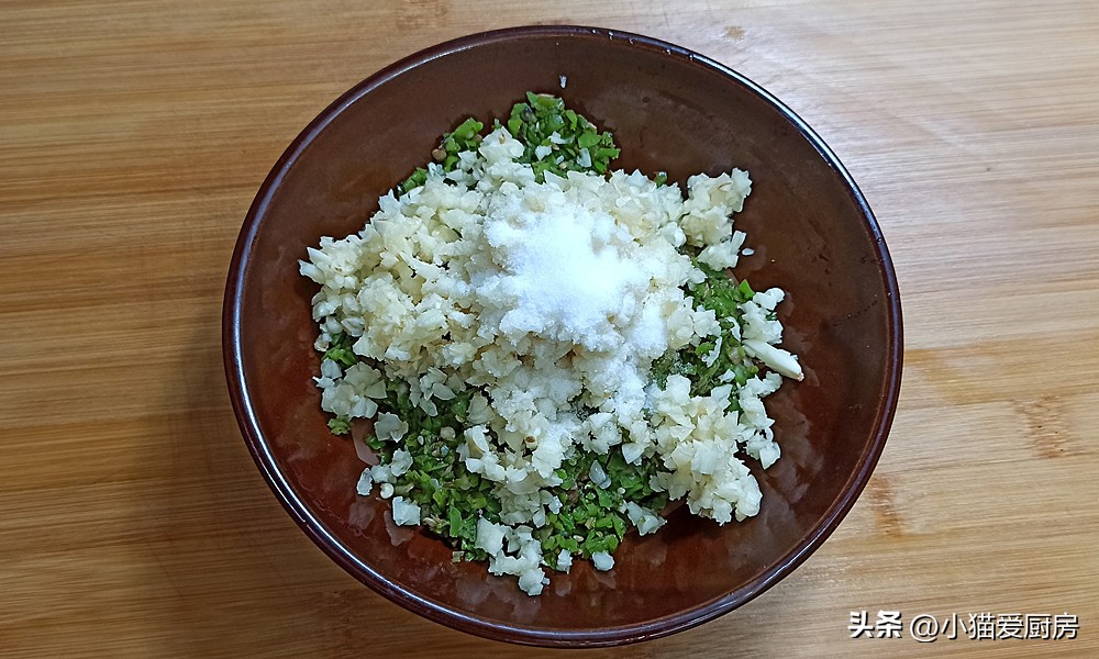 好吃下饭的烧椒酱做法,烧椒辣酱的家常做法四川