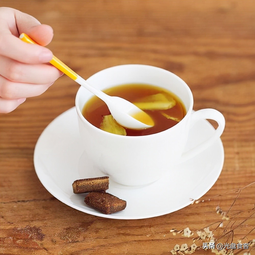 资深酒友如何解酒?老酒友推荐的三种汤,护胃解酒,效果一流