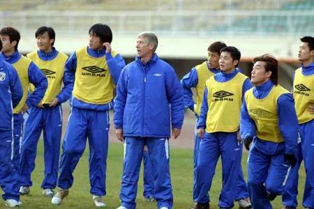 申花球员帅,申花新帅和球员