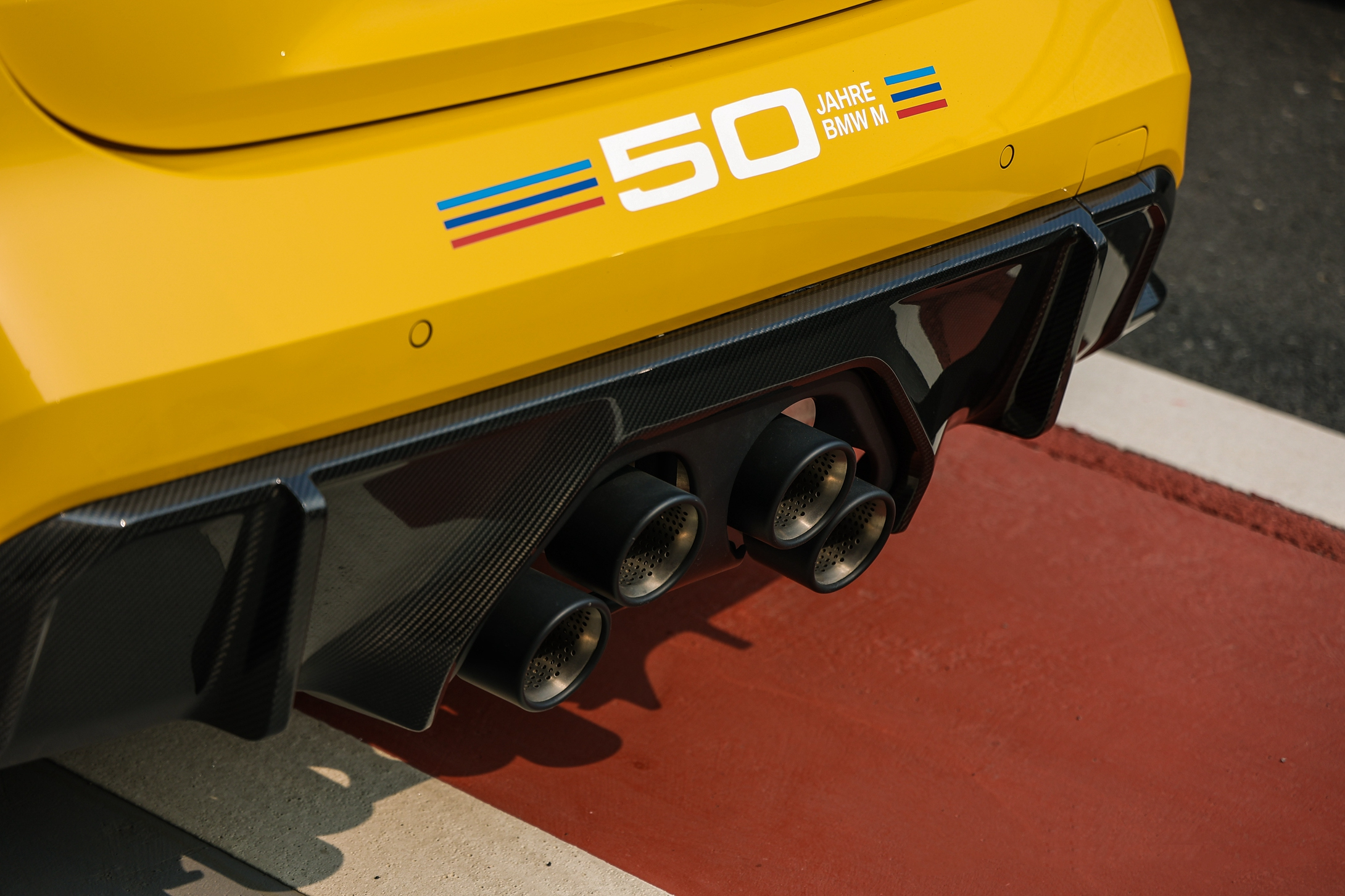 宝马50周年m标,宝马M系列50周年纪念