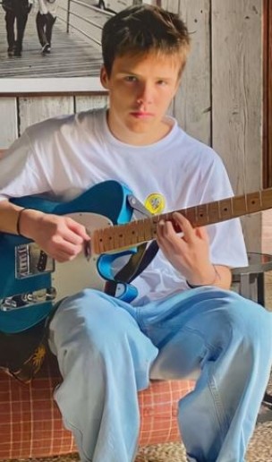 贝克汉姆和维多利亚现在关系,维多利亚面对小贝出轨如何调解