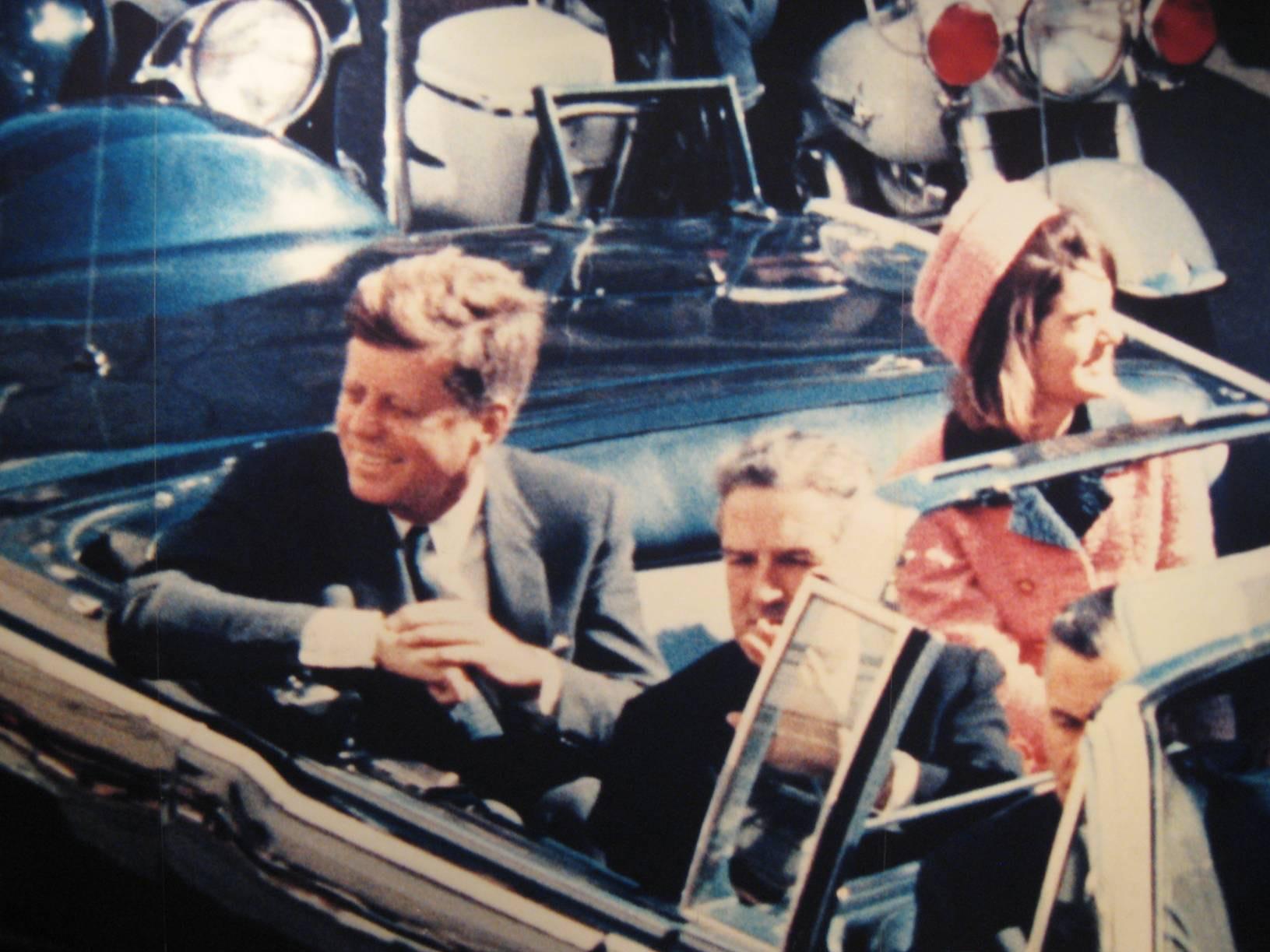 肯尼迪被杀后谁接任总统,肯尼迪总统被杀案解密