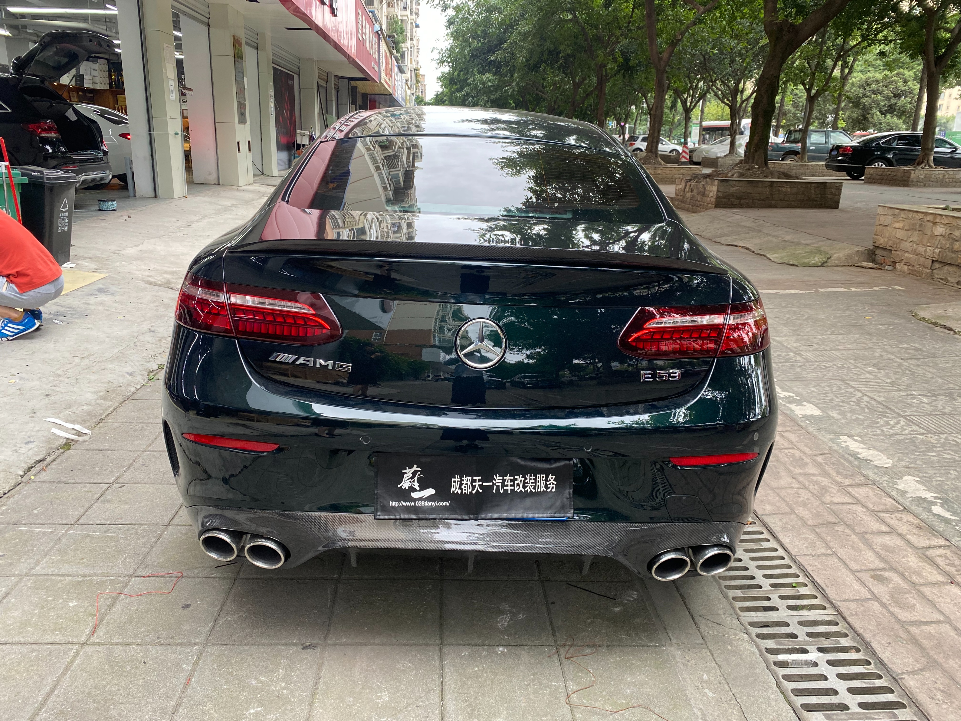 新款奔驰e级改排气,成都奔驰e升级