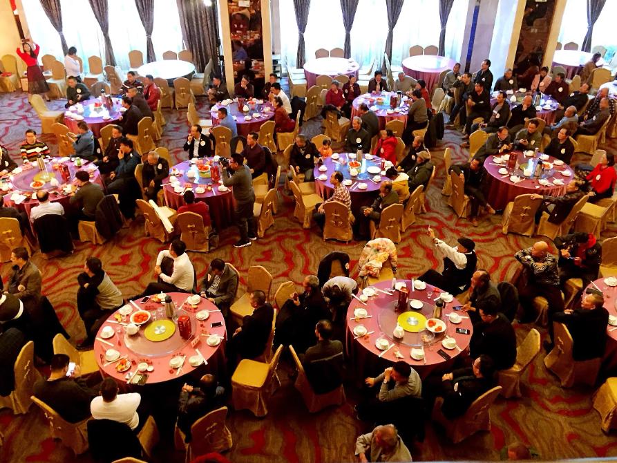 街边的烟酒店靠谱吗,路边的烟酒店成了大家的首选