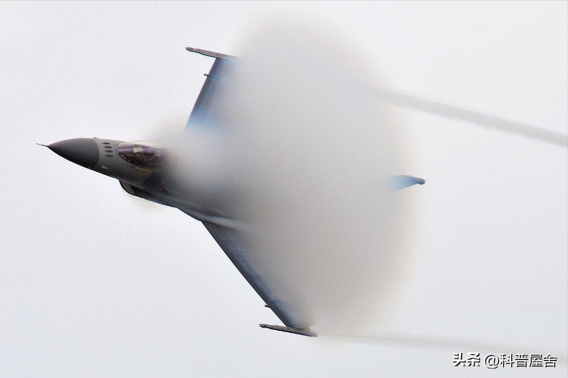 导弹形状,导弹的弹身主要有几种不同结构