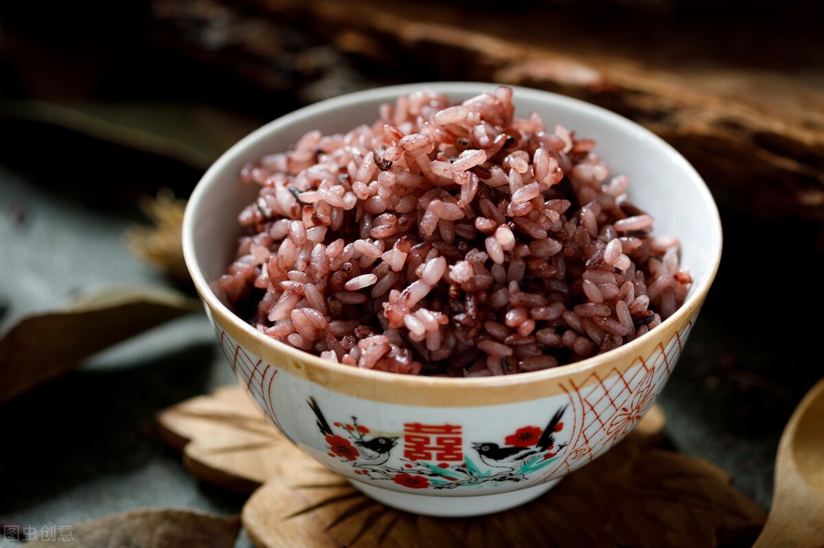 三种粗粮比甜食升糖还快,吃粗粮升糖指数