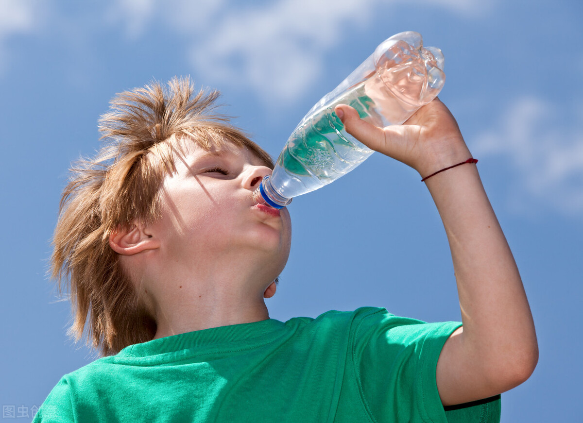 孩子贫血最明显的5个征兆,孩子缺铁性贫血怎么补最快